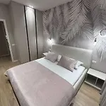 Elvi Apartment